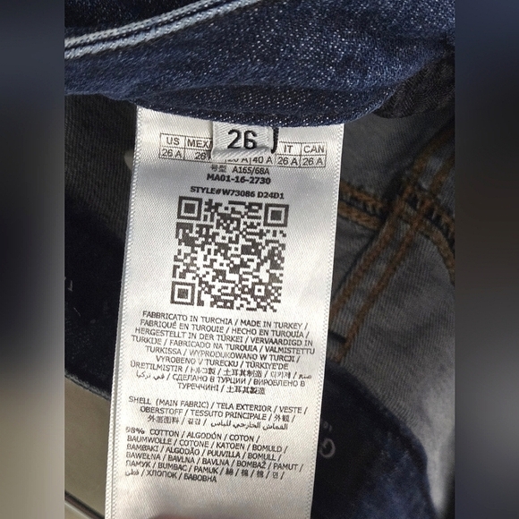 Women's Guess Dark Wash Tapered Relaxed Distressed Jeans, Size 26 - Picture 7 of 7